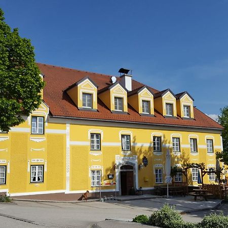 Gasthof Kremslehner Hotel Stephanshart ภายนอก รูปภาพ